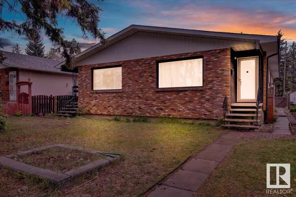 10435 10437 150 ST NW, Edmonton, AB T5P 1P7