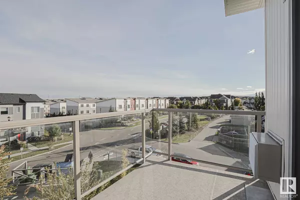 #426 812 WELSH DR SW, Edmonton, AB T6X 1Y7