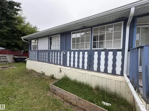 610 Evergreen Park DR NW NW, Edmonton, AB T5Y 4M2