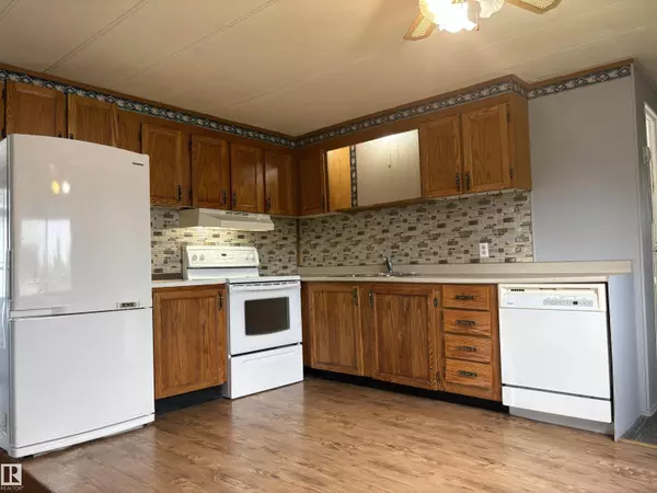 610 Evergreen Park DR NW NW, Edmonton, AB T5Y 4M2