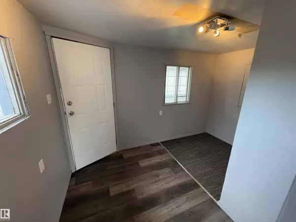 610 Evergreen Park DR NW NW, Edmonton, AB T5Y 4M2