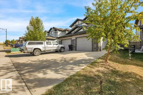 4413 5A ST NW, Edmonton, AB T6T 0Z8