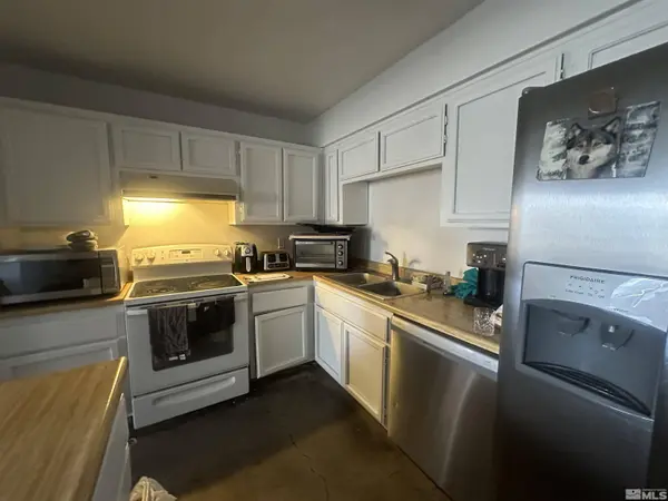 1465 E Peckham Ln #APT 37, Reno, NV 89502