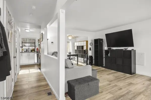 40 Wyker Rd, Franklin Boro, NJ 07416