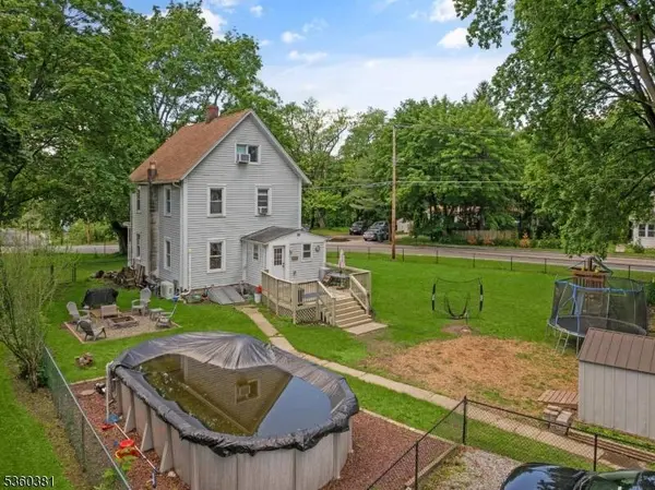 80 Church St, Franklin Boro, NJ 07416