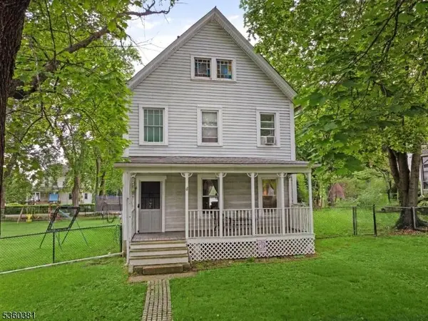 80 Church St, Franklin Boro, NJ 07416