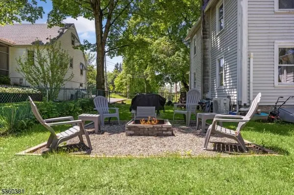 80 Church St, Franklin Boro, NJ 07416