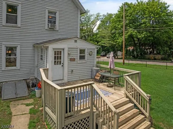 80 Church St, Franklin Boro, NJ 07416