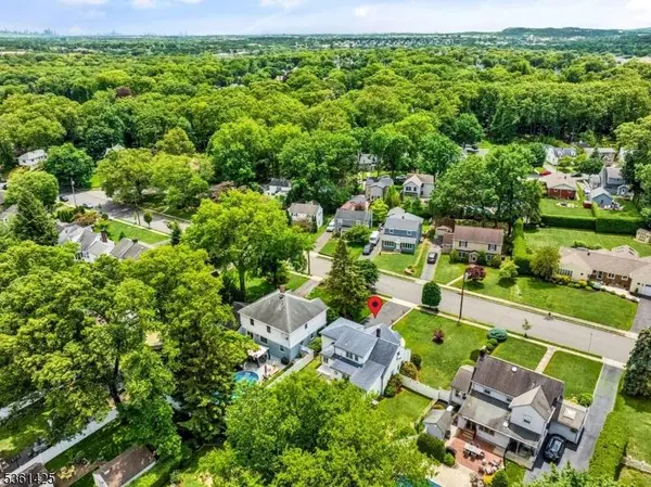 77 Lee Ave, Hawthorne Boro, NJ 07506