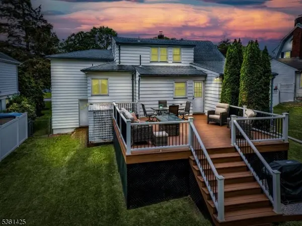 77 Lee Ave, Hawthorne Boro, NJ 07506