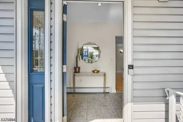 26 1St Ave, Hawthorne Boro, NJ 07506