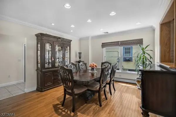 26 1St Ave, Hawthorne Boro, NJ 07506