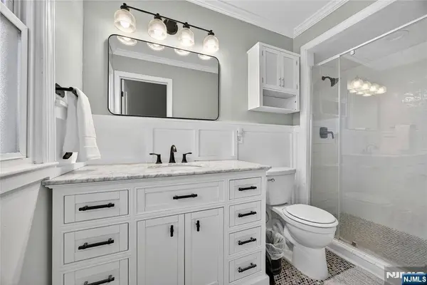 66 Ridge RD, Hawthorne, NJ 07506