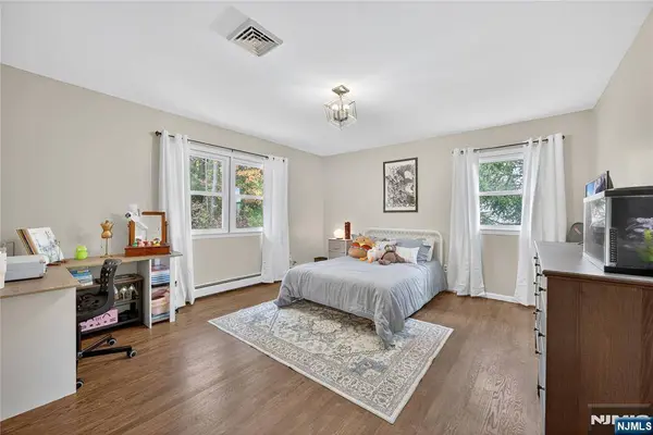 66 Ridge RD, Hawthorne, NJ 07506