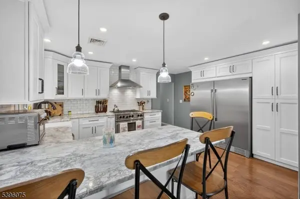 66 Ridge Rd, Hawthorne Boro, NJ 07506