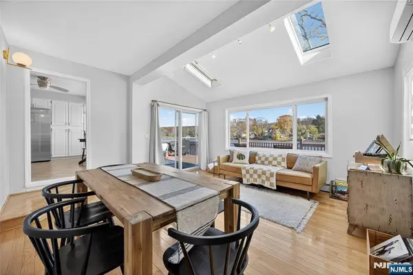 47 Shore TRL, Hardyston, NJ 07460