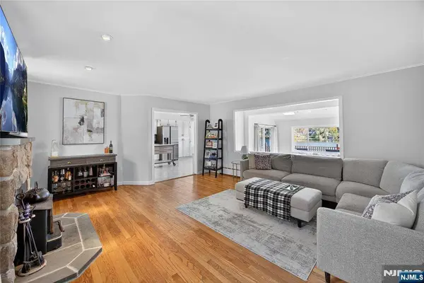 47 Shore TRL, Hardyston, NJ 07460