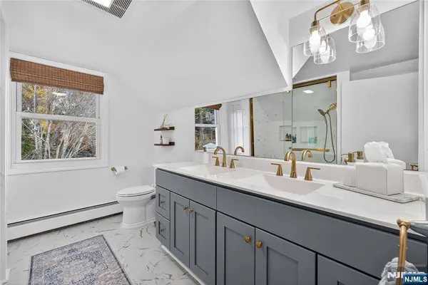 47 Shore TRL, Hardyston, NJ 07460