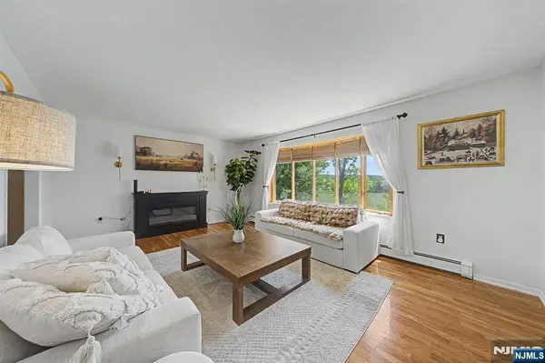 949 Rockport RD, Hackettstown, NJ 07840