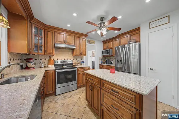 949 Rockport RD, Hackettstown, NJ 07840