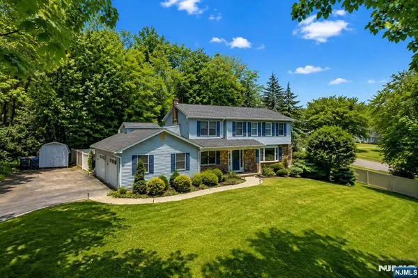 949 Rockport RD, Hackettstown, NJ 07840