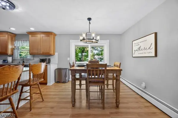14 Bettino Dr, Ogdensburg Boro, NJ 07439