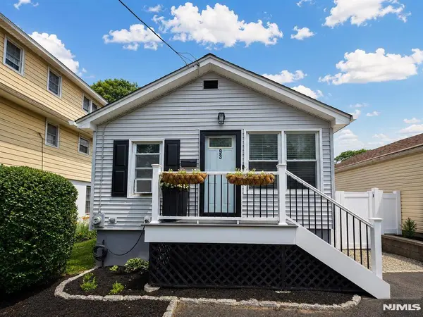 93 Horton AVE, Hawthorne, NJ 07506