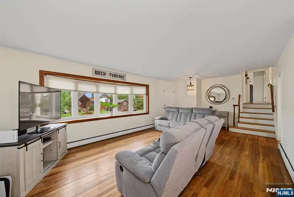 19 Birch Pkwy, Sparta, NJ 07871