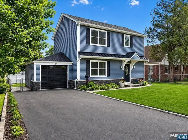 4-31 Plaza RD, Fair Lawn, NJ 07410