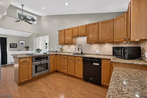 17 Birch Dr, Vernon Twp., NJ 07422