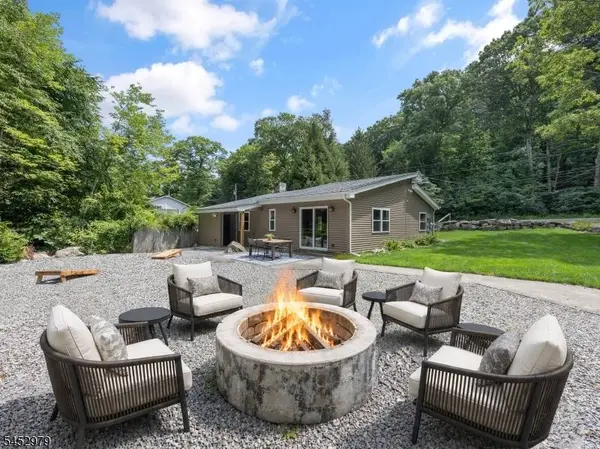 17 Birch Dr, Vernon Twp., NJ 07422