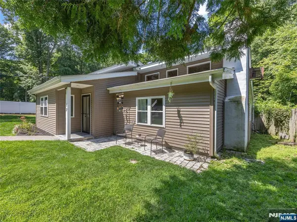 17 Birch DR