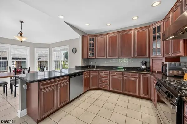 81 Bracken Hill Rd, Hardyston Twp., NJ 07419