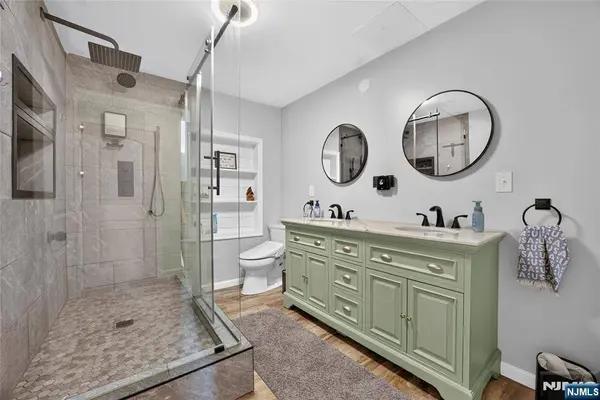 37 Shades Of Death RD, Liberty, NJ 07838