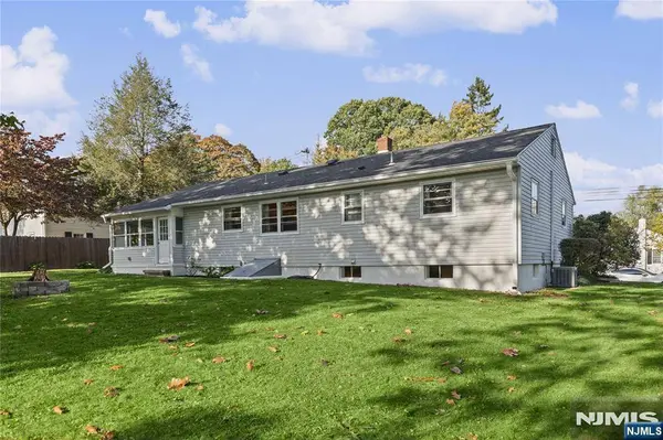14 Condit ST, Newton, NJ 07860