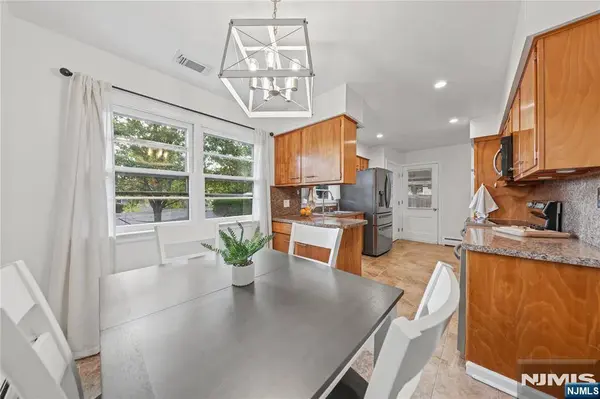 14 Condit ST, Newton, NJ 07860