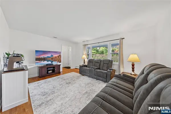 14 Condit ST, Newton, NJ 07860