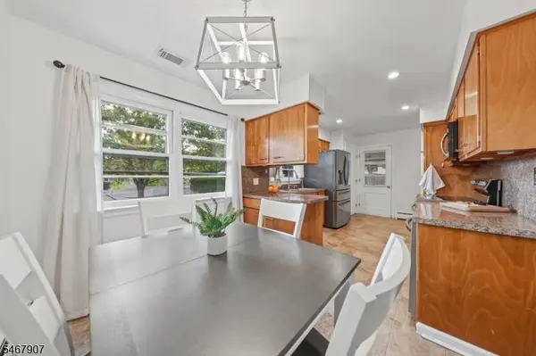 14 Condit St, Newton Town, NJ 07860