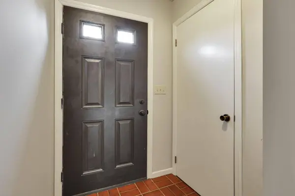 2356 Gavinley Way, Columbus, OH 43220