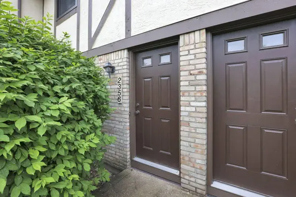 2356 Gavinley Way, Columbus, OH 43220