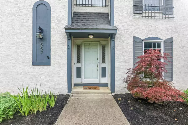 557 Uxbridge Avenue, Columbus, OH 43230