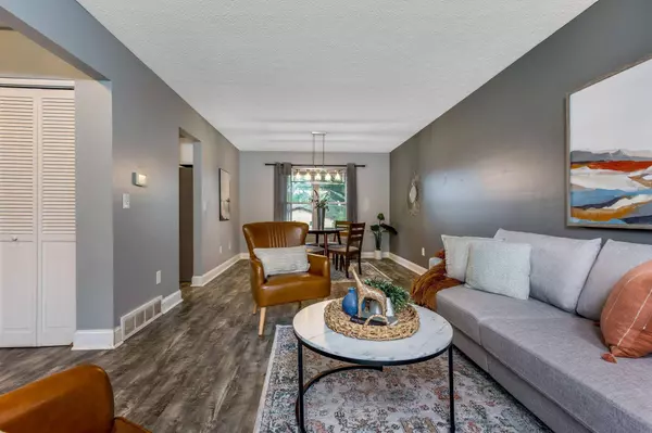 557 Uxbridge Avenue, Columbus, OH 43230