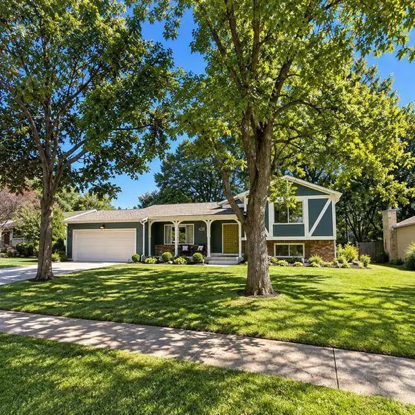 438 Theori Avenue