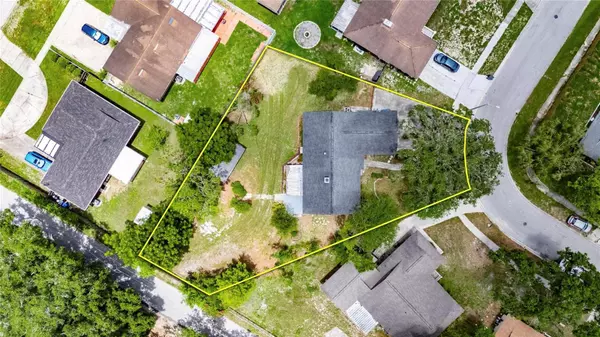 1237 OAK VALLEY DR, Seffner, FL 33584