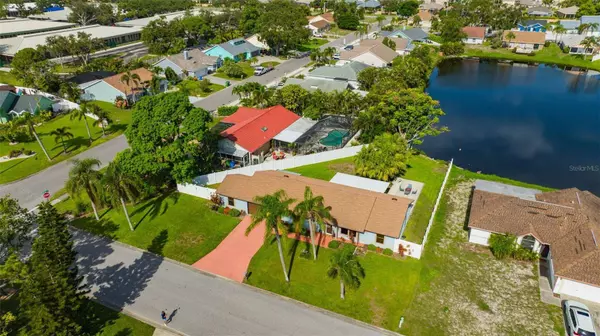 3302 69TH ST W, Bradenton, FL 34209