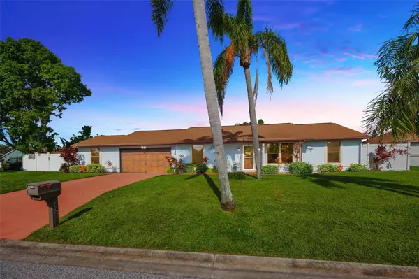 3302 69TH ST W, Bradenton, FL 34209