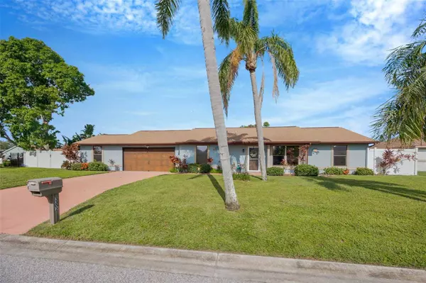 3302 69TH ST W, Bradenton, FL 34209