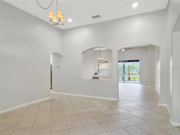 6817 CROMWELL GARDEN DR, Apollo Beach, FL 33572