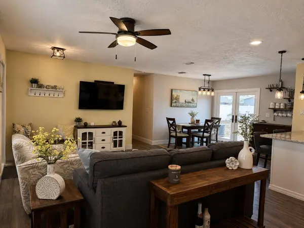 3913 W LEILA AVE, Tampa, FL 33616