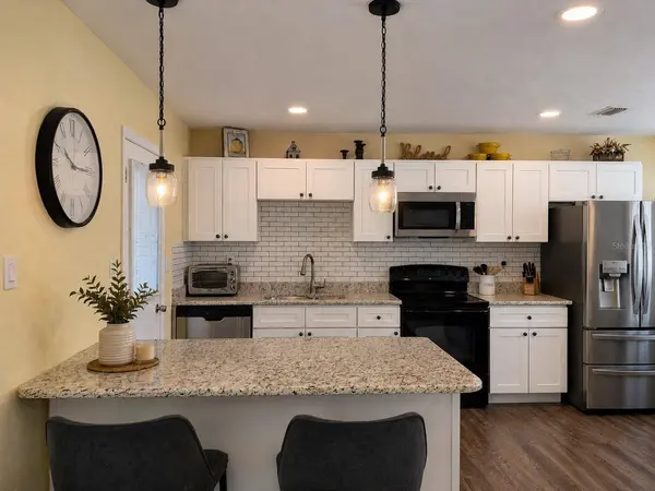 3913 W LEILA AVE, Tampa, FL 33616